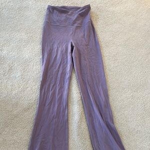 NWOT: Purple Lululemon Flare Leggings - Size 4